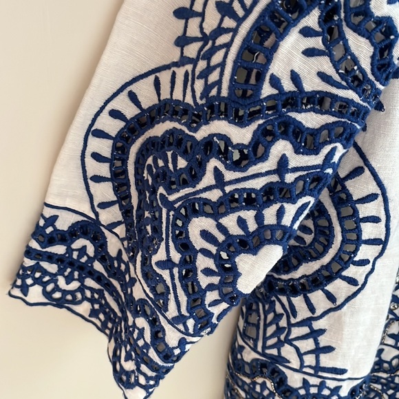 NWT Chicos Embroidered Blue & White Jacket. Scalloped Hem. - Picture 3 of 8